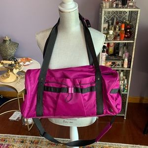 Lululemon Run Ways duffle gym bag